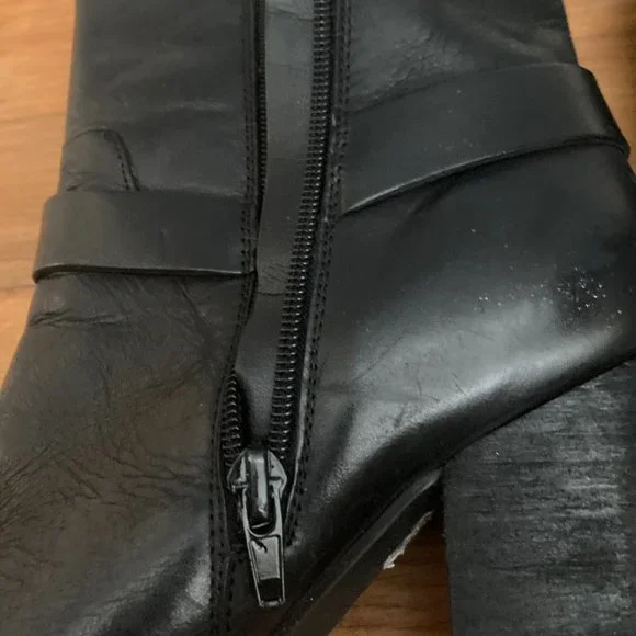Guess Black Heeled boots - size 8